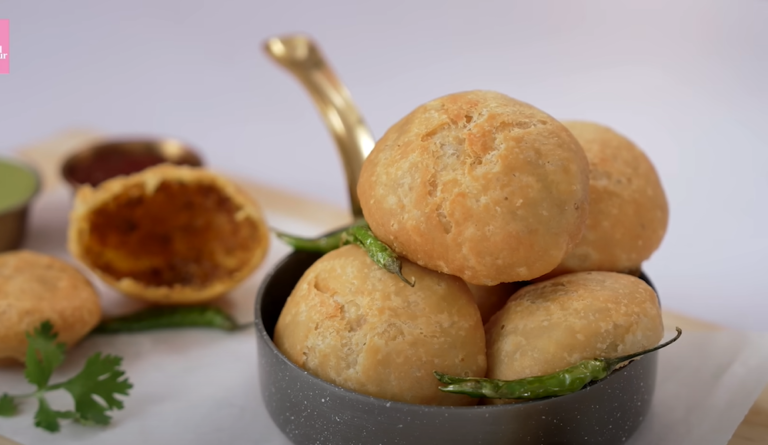 Moong Dal Kachori recipe