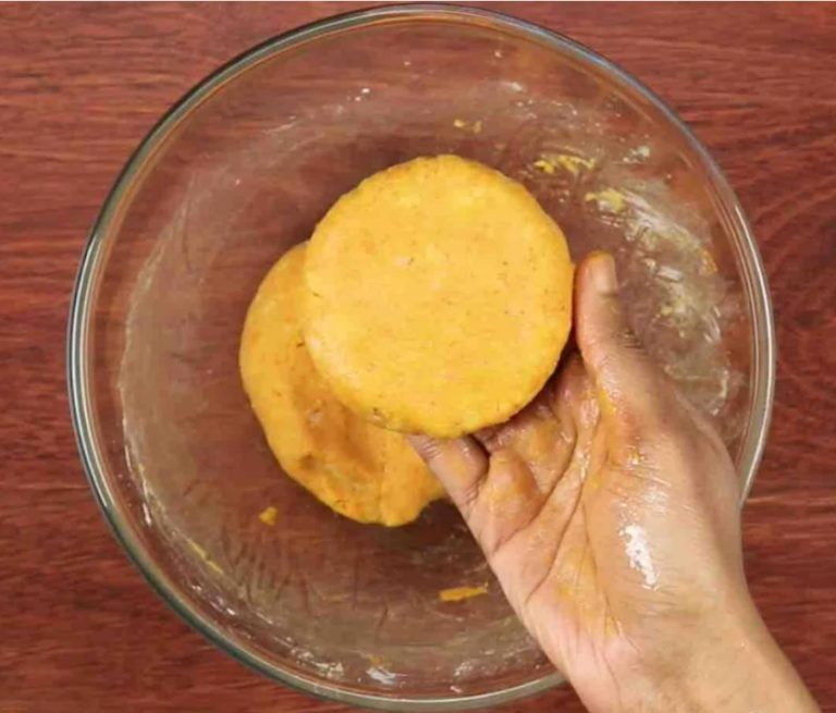 आलू टिक्की छोले चाट रेसिपी