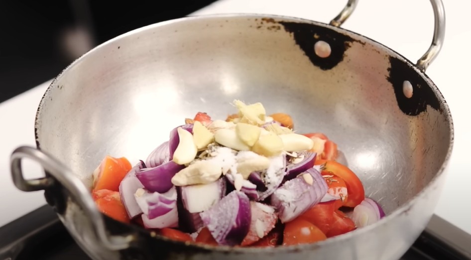 Indian whole spices and nuts for Shahi Paneer gravy