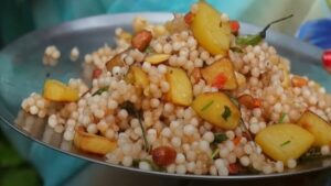 माँ के हाथों से बनी साबूदाने की व्रत वाली खिचड़ी